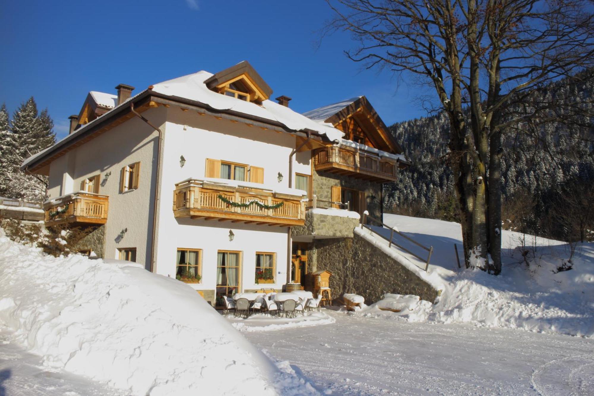 Agriturismo Ai Castioni Villa Molveno Exterior foto